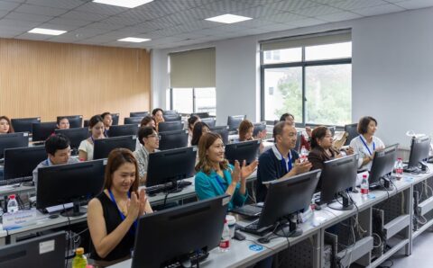 LINE_ALBUM_YWICC - 06.17_241021_32